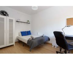 Habitación en alquiler en el apartamento de 3 habitaciones L’Hospitalet, Barcelona