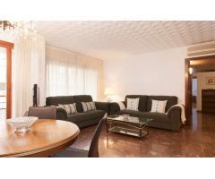 Amplio apartamento de 4 dormitorios con balcón en alquiler en Putxet