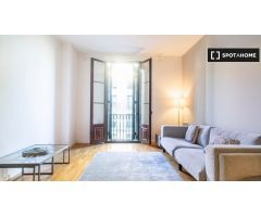 Elegante apartamento de 3 dormitorios en alquiler cerca del metro en el centro del Eixample