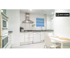 Elegante apartamento de 3 dormitorios en alquiler cerca del metro en el centro del Eixample
