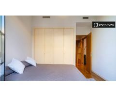 Elegante apartamento de 3 dormitorios en alquiler cerca del metro en el centro del Eixample