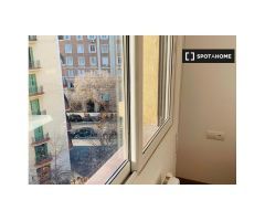 Luminoso apartamento de 2 dormitorios en alquiler cerca de la emblemática Sagrada Familia en Gracia