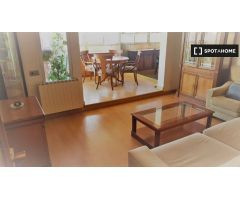 Apartamento de 2 dormitorios en alquiler en Sarrià-Sant Gervasi