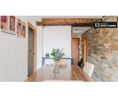 Luminoso apartamento de 1 dormitorio en alquiler cerca de Platja del Cabanyal en Algirós