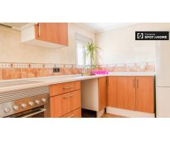 Luminoso apartamento de 1 dormitorio en alquiler cerca de Platja del Cabanyal en Algirós