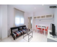 Pequeño apartamento de 1 dormitorio en alquiler cerca del mercado de Russafa en lEixample