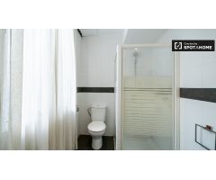 Pequeño apartamento de 1 dormitorio en alquiler cerca del mercado de Russafa en lEixample