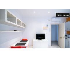 Pequeño apartamento de 1 dormitorio en alquiler cerca del mercado de Russafa en lEixample