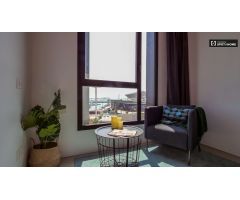 Moderno estudio con balcón y aire acondicionado en alquiler en Besòs Mar (Solo estudiantes)