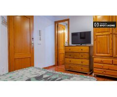Estudio moderno en alquiler en Ciutat Vella