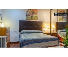 Estudio peculiar en alquiler en Ciutat Vella