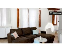 Precioso apartamento de 2 dormitorios en alquiler cerca del Mercado Central de Valencia en Ciutat Ve