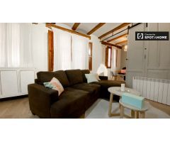 Precioso apartamento de 2 dormitorios en alquiler cerca del Mercado Central de Valencia en Ciutat Ve