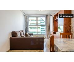 Elegante apartamento de 2 dormitorios en alquiler en Quatre Carreres