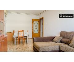 Elegante apartamento de 2 dormitorios en alquiler en Quatre Carreres