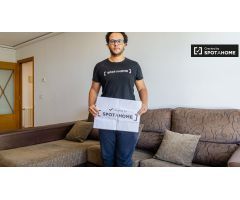 Elegante apartamento de 2 dormitorios en alquiler en Quatre Carreres