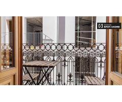Bonito apartamento de 1 dormitorio en alquiler en Ciutat Vella