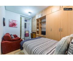 Acogedor estudio en alquiler cerca de Plaça de la Reina en Ciutat Vella