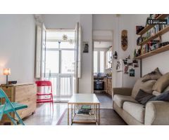 Cómodo apartamento de 1 dormitorio con terraza en alquiler en Extramurs