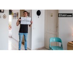 Cómodo apartamento de 1 dormitorio con terraza en alquiler en Extramurs