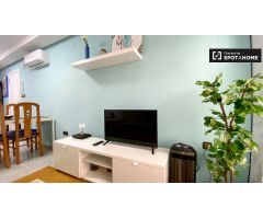 Encantador apartamento de 2 dormitorios con aire acondicionado en alquiler en Poblats Marítims