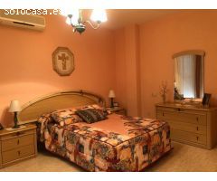 MARAVILLO DÚPLEX DE 4 DORM, 2 BAÑOS, 240M2, A TAN SOLO 2 MIN DE ORIHUELA, PARA ENTRAR A VIVIR..