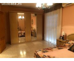MARAVILLO DÚPLEX DE 4 DORM, 2 BAÑOS, 240M2, A TAN SOLO 2 MIN DE ORIHUELA, PARA ENTRAR A VIVIR..