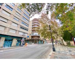 ESTUPENDA VIVIENDA EN EL CENTRO DE ORIHUELA CON VISTAS A LA GLORIETA, ¡¡VISITELA SIN COMPROMISO!!