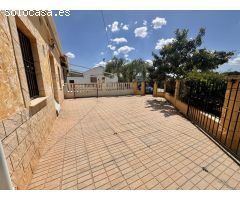 MARAVILLOSA CASA EN ORIHUELA TODA REFORMADA, CON PARCELA, GARAJE, POSIBILIDAD DE TERRAZA ¡VISITELA!