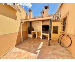 MARAVILLOSA CASA EN ORIHUELA TODA REFORMADA, CON PARCELA, GARAJE, POSIBILIDAD DE TERRAZA ¡VISITELA!