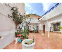 ESTUPENDA CASA A TAN SOLO 5MIN DE ORIHUELA, PARA VIVIR CON PATIO, TERRAZA ¡ViSITELA!