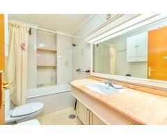 ESTUPENDA VIVIENDA EN LA PLAZA NUEVA DE 4 DORM, 2 BAÑOS... SEMI-AMUEBLADA ¡¡VISITELA SIN COMPROMISO!