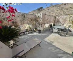 ESTUPENDO ATICO TODO REFORMADO EN EL CENTRO DE ORIHUELA (SIN ACENSOR) POR TAN SOLO 64.999€