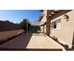 CHALET INDEPENDIENTE AMUEBLADO EN ALQUILER PEDREZUELA