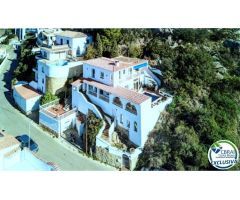 Magnífica casa con vista panorámica a la Bahía de Roses + Licencia turística