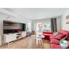 Hermosa Casa en Venta con 3 Dormitorios y Garaje