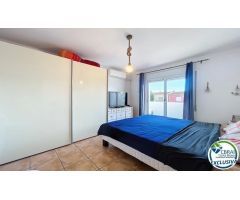 Hermosa Casa en Venta con 3 Dormitorios y Garaje
