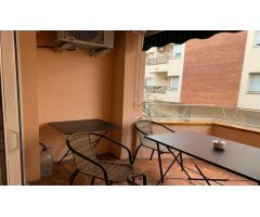 Apartamento de 3 dormitorios con licencia turística en el centro de Rosas