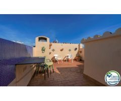 Bonito apartamento con preciosa terraza, y solárium con vistas al mar