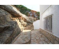 CHALET DE 4 HABITACIONES EN LA URBANIZACIÓN DEL GRECS DE LA POBLACIÓN DE ROSAS