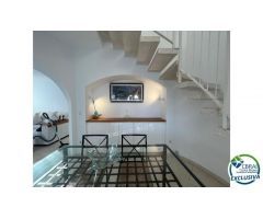 Casa con piscina y amarre 12.25 x 3 cerca del mar en venta en Empuriabrava orientación sur