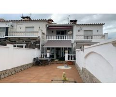 Casa de pescadores con amarre y garaje cerrado en Empuriabrava