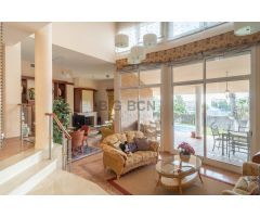 FANTASTICA CASA DE LUJO  A POCOS METROS DE LA PLAYA