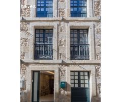 UNA CASA ÚNICA EN LA CIUDAD VIEJA