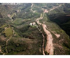 Exclusiva finca rústica en Estepona – 59 hectáreas de privacidad y naturaleza