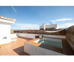 !!Espectacular ático en Armilla con piscina propia y terraza de 110 metros!!