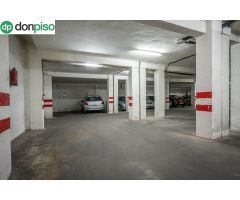 Venta de garaje en Calle Pedro Antonio de Alarcón a 50 metros de Calle Recogidas