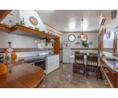 Impresionante chalet en Los Rebites!!! Con 1667 M2 de parcela.