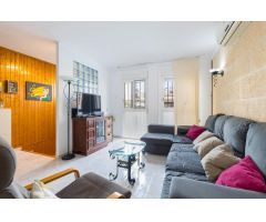 ESTUPENDO ADOSADO DE TRES HABITACIONES CON TERRAZA EN EL VIVERO
