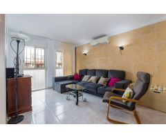 ESTUPENDO ADOSADO DE TRES HABITACIONES CON TERRAZA EN EL VIVERO